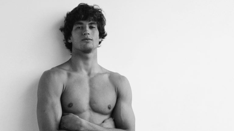 Guilherme Hilel em ensaio fotográfico